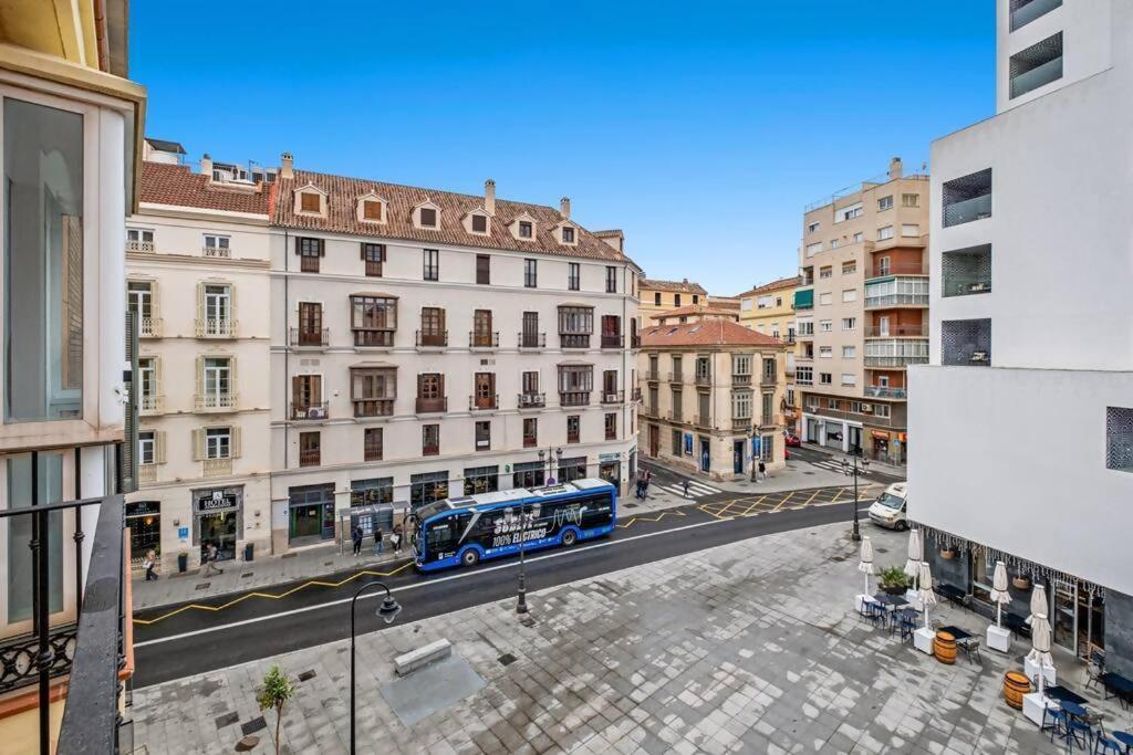 Piso En Atarazanas Apartment Malaga Exterior photo